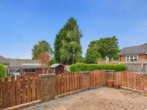 Photo 15- click for photo gallery